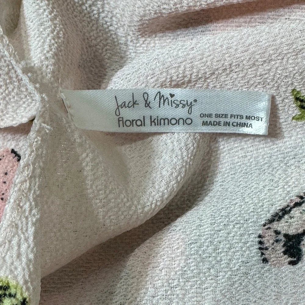 Jack & Missy Floral Kimono in Pink One Size